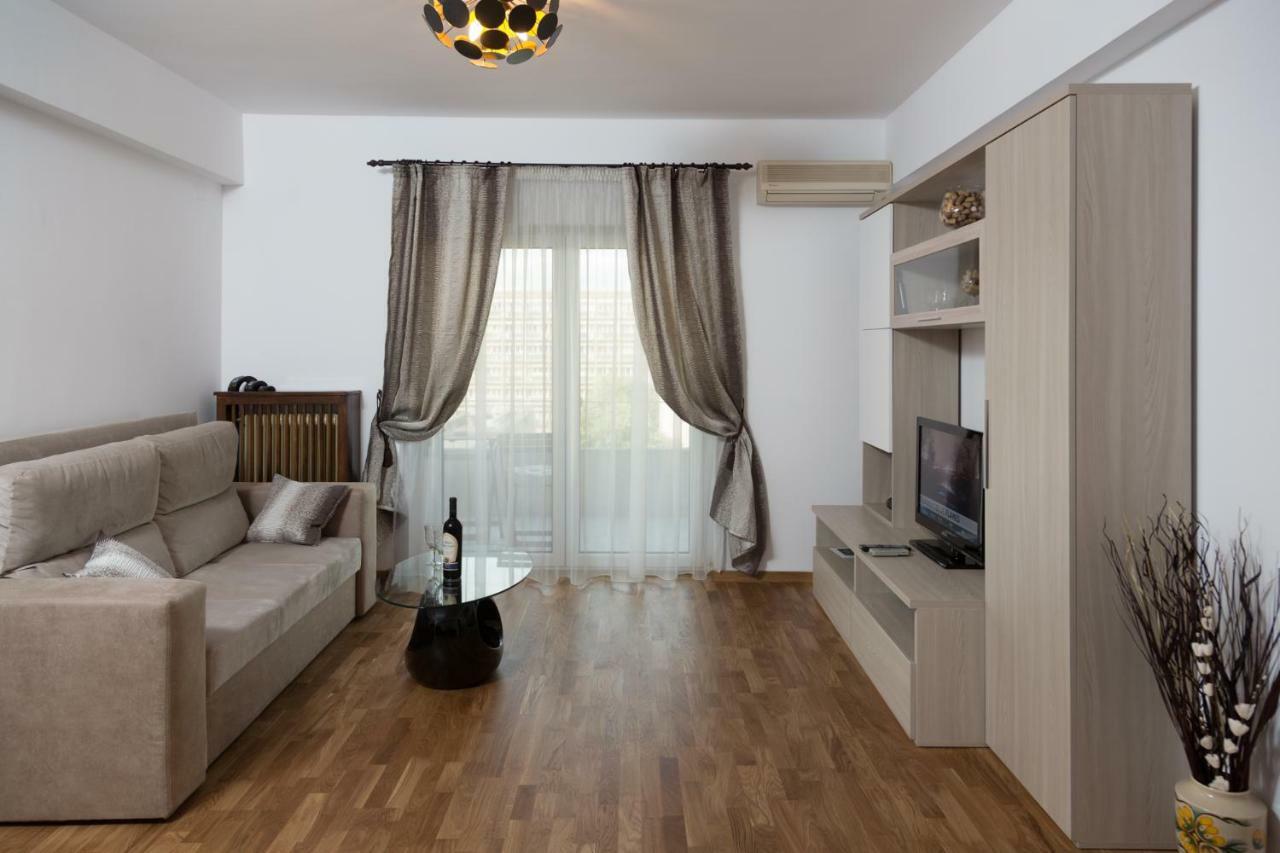Central Luxury Flat With Terrace - Adela Accommodation - Ideal For Long Stays 布加勒斯特 外观 照片