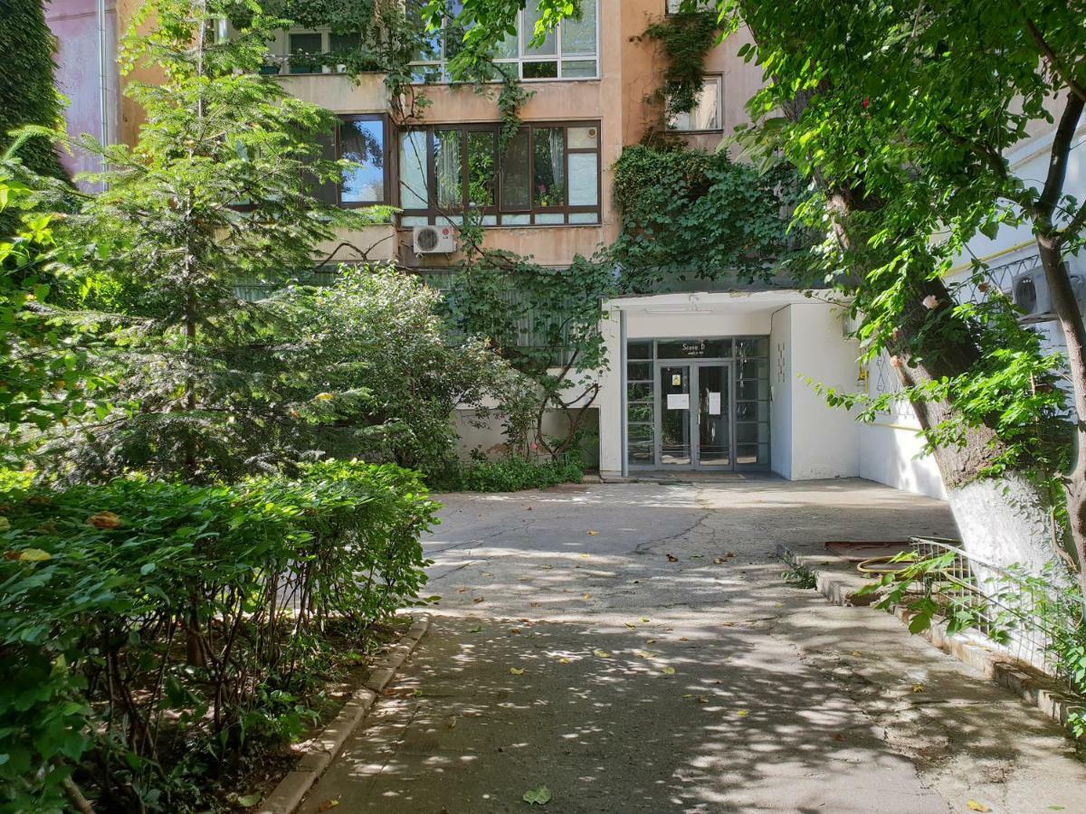 Central Luxury Flat With Terrace - Adela Accommodation - Ideal For Long Stays 布加勒斯特 外观 照片