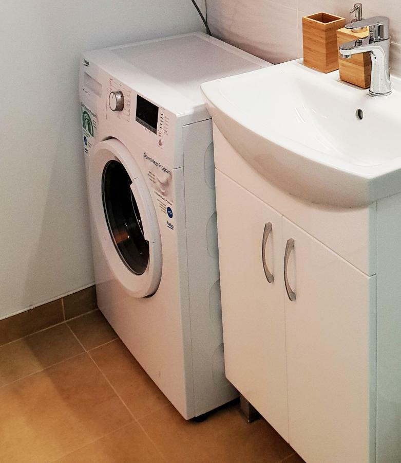 Central Luxury Flat With Terrace - Adela Accommodation - Ideal For Long Stays 布加勒斯特 外观 照片