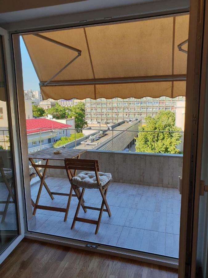 Central Luxury Flat With Terrace - Adela Accommodation - Ideal For Long Stays 布加勒斯特 外观 照片